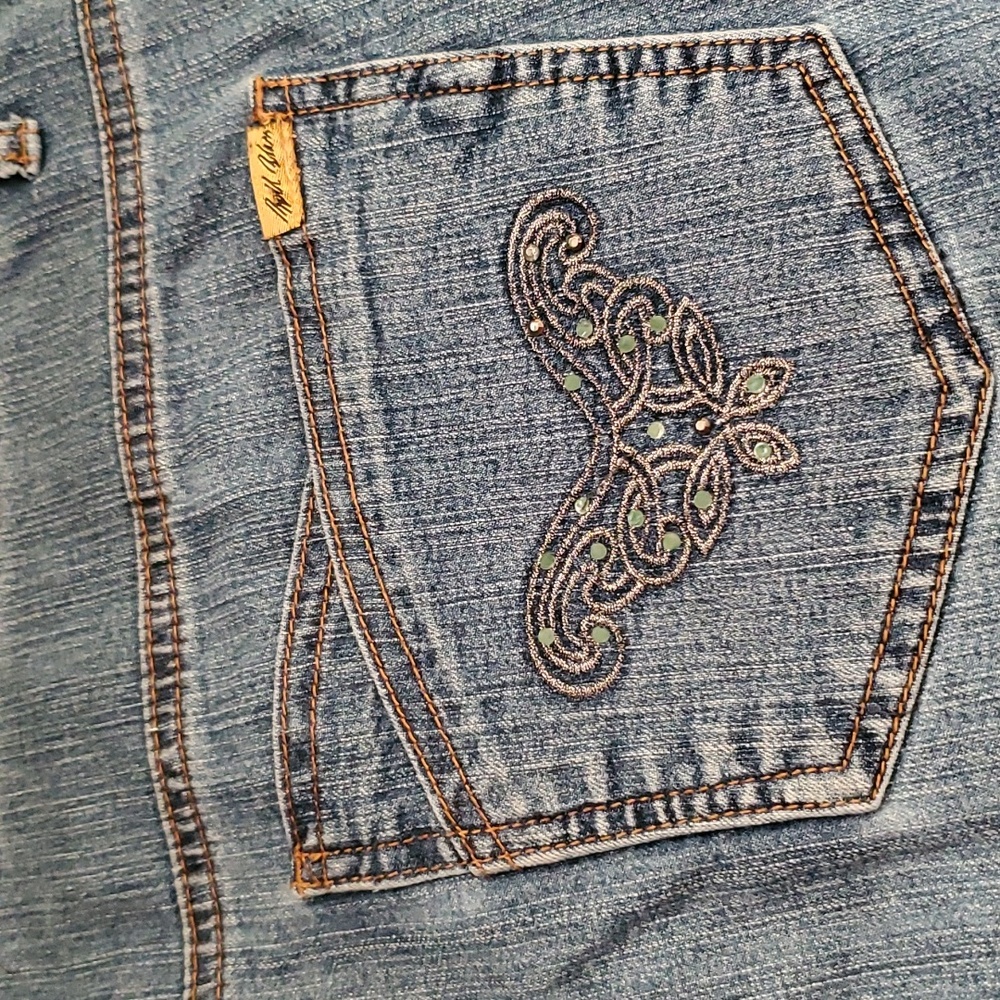Bill Blass Stretch Bootcut Jeans. Size 14.